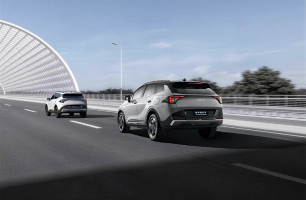 F【新闻稿】全球800万用户信赖之选 起亚新狮铂拓界诚意上市 全国统一“焕新一口价“ 10.99万元起3213.jpg